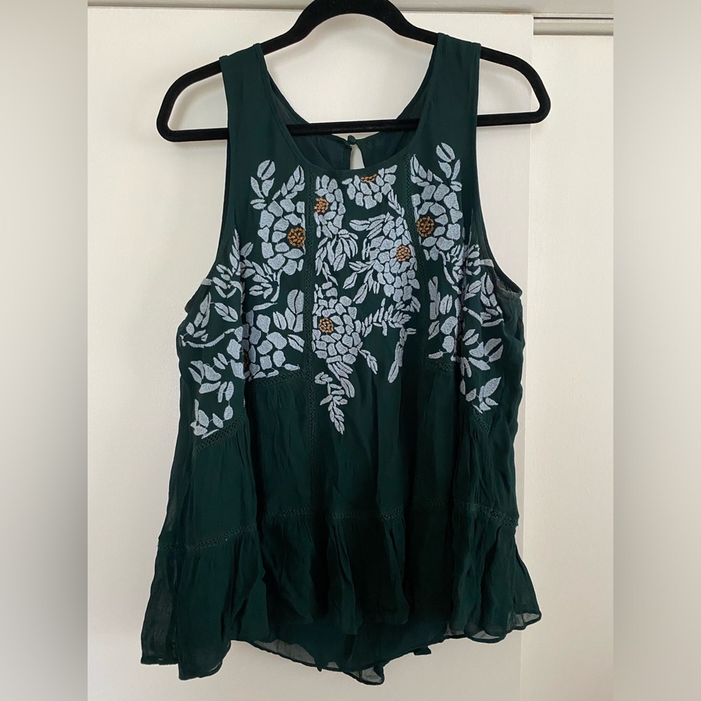 Anthropologie Sleeveless Embroidered Blouse